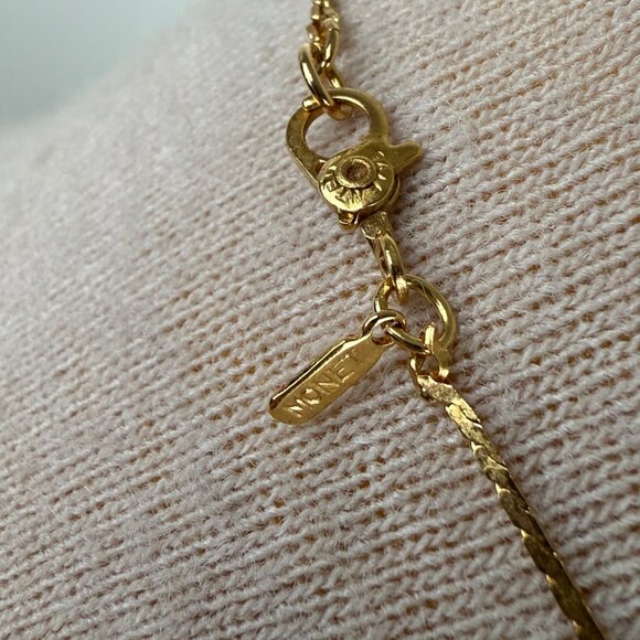 Vintage Monet Gold Tone Bow Pendant Necklace 14.75" - Picture 6 of 7